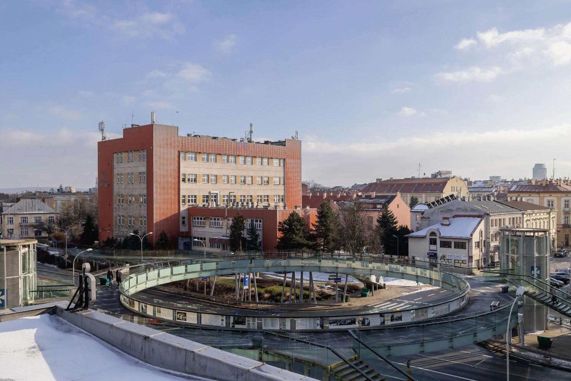 City Center One-Bedroom Apartment With Bathtub By Noclegi Renters Rzeszów Exterior foto