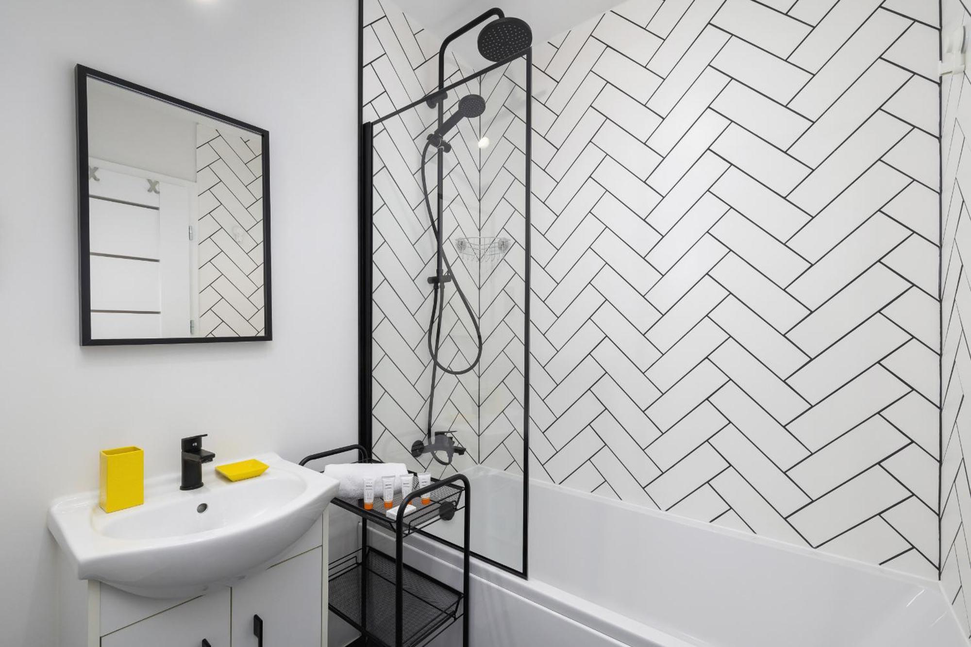 City Center One-Bedroom Apartment With Bathtub By Noclegi Renters Rzeszów Exterior foto
